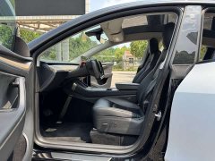 Tesla Model Y Standard Range RWD - ფოტო 8