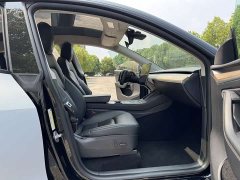 Tesla Model Y Standard Range RWD - ფოტო 9