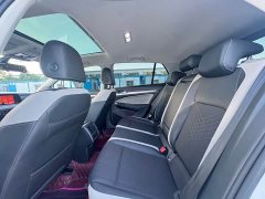 Volkswagen Golf 2023 280TSI DSG Pro - ფოტო 16