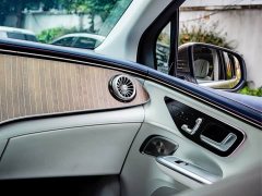 Mercedes-Benz EQE SUV 350 4MATIC Luxury - ფოტო 17