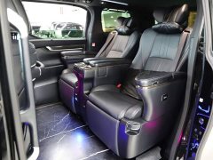 Toyota Vellfire Crown Hybrid 2.5L HV Premium Edition - фото 8