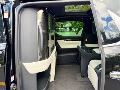 Lexus LM 2020 300h Four-Seat Royal Edition - ფოტო 20
