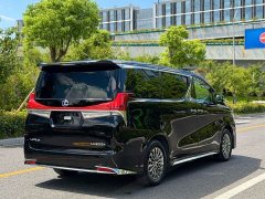 Lexus LM 2020 300h Four-Seat Royal Edition - ფოტო 6