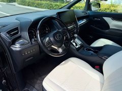 Lexus LM 2020 300h Four-Seat Royal Edition - ფოტო 8