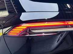 Ford Explorer 2.0T Two-Wheel Drive Premium - ფოტო 18
