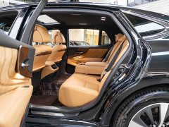 Lexus LS 500h Premier - ფოტო 10