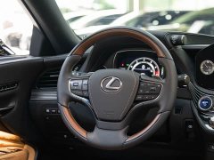 Lexus LS 500h Premier - ფოტო 14