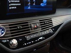 Lexus LS 500h Premier - ფოტო 17
