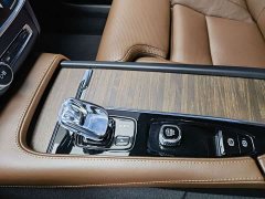 Volvo S90 B5 Inscription Luxury - ფოტო 13