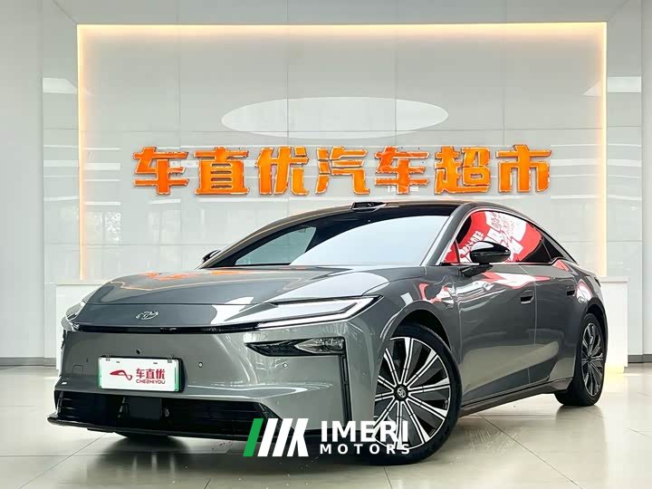 Toyota Platinum Wisdom 7 700 Max Lidar Edition - автомобиль из Китая