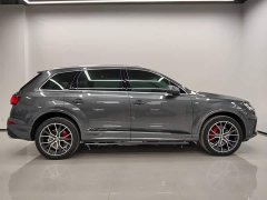 Audi Q7 55 TFSI quattro S line Sport - ფოტო 4