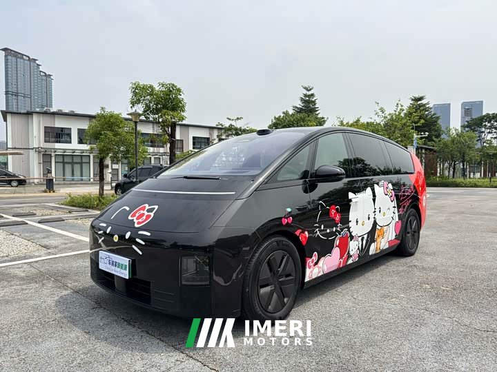 Li Auto MEGA 2025 Home Family Edition - ავტომობილი ჩინეთიდან