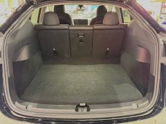 Tesla Model Y Rear-Wheel Drive - ფოტო 13