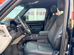 Land Rover Defender 3.0T Diesel - ფოტო 4