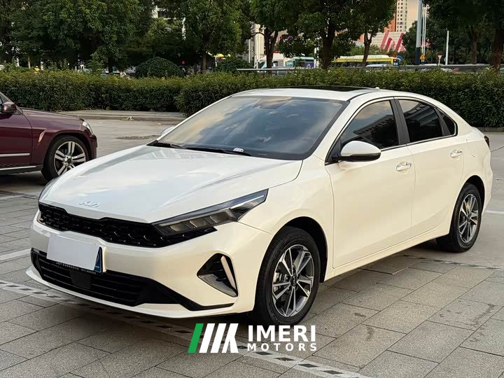 Kia K3 1.5L CVT Luxury Smart Edition - ავტომობილი ჩინეთიდან