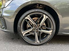 Audi A4L 200 Million Units Joyful Edition 40 TFSI Luxury Dynamic - ფოტო 4
