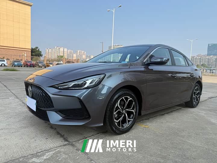 SAIC MG5 180DVVT CVT Luxury