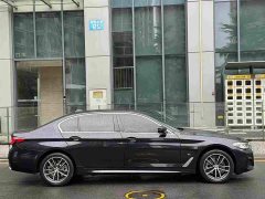 BMW 5 Series 525Li M Sport Package - ფოტო 4