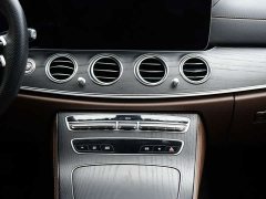 Mercedes-Benz E-Class 2022 E 260 L Sport - ფოტო 9