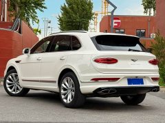 Bentley Bentayga 4.0T V8 - ფოტო 4