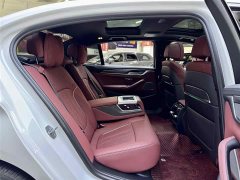 BMW 5 Series 530Li Luxury M Sport Package - ფოტო 6
