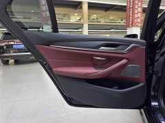 BMW 5 Series 530Li Luxury M Sport Package - ფოტო 13