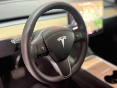 Tesla Model Y Standard Range RWD - ფოტო 10