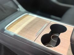 Tesla Model Y Standard Range RWD - ფოტო 11