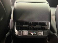 Tesla Model Y Standard Range RWD - ფოტო 15