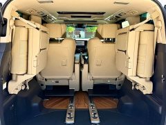 Toyota Alphard Hybrid 2.5L Premium Edition - ფოტო 15