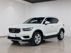 Volvo XC40 T4 AWD Smart Fashion Edition - ფოტო 1