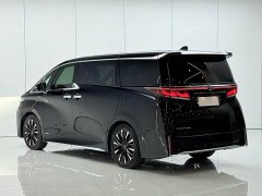 Toyota Vellfire Crown Hybrid 2.5L Executive Premier Edition - ფოტო 15