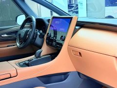 Toyota Vellfire Crown Hybrid 2.5L Executive Premier Edition - ფოტო 6