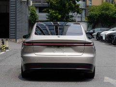 NIO ET7 75kWh Executive - ფოტო 5