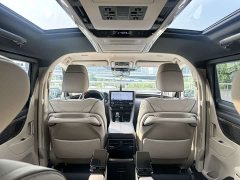 Toyota Vellfire Crown Hybrid 2.5L Premium Edition - ფოტო 9