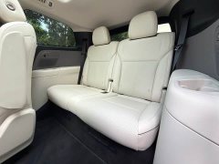 Li Auto i8 Standard Edition - ფოტო 14