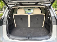 Li Auto i8 Standard Edition - ფოტო 16
