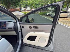 Li Auto i8 Standard Edition - ფოტო 20