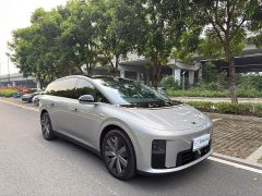 Li Auto i8 Standard Edition - ფოტო 3