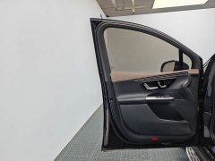 Mercedes-Benz EQE SUV 2023 350 4MATIC Luxury - ფოტო 13