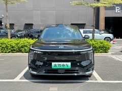 IM Motors Zhiji LS8 66 Ultra Tech Flagship 5-Seater - photo 2