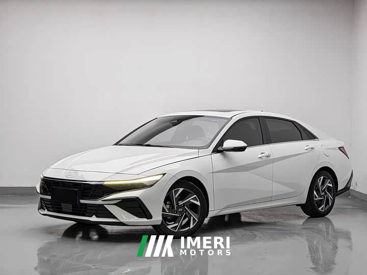 Hyundai Elantra 1.5L CVT Luxury