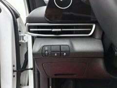 Hyundai Elantra 1.5L CVT Luxury - ფოტო 10