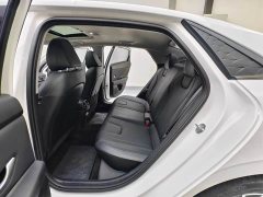 Hyundai Elantra 1.5L CVT Luxury - ფოტო 15