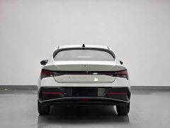 Hyundai Elantra 1.5L CVT Luxury - ფოტო 4