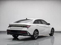 Hyundai Elantra 1.5L CVT Luxury - ფოტო 5