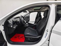 Hyundai Elantra 1.5L CVT Luxury - ფოტო 8