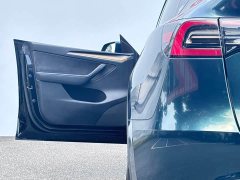 Tesla Model Y Long Range All-Wheel Drive - ფოტო 11