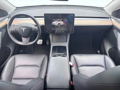 Tesla Model Y Long Range All-Wheel Drive - ფოტო 12