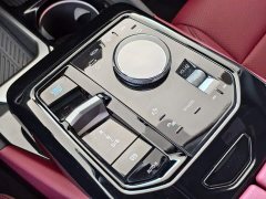 BMW i5 eDrive 35L M Sport Package - ფოტო 9